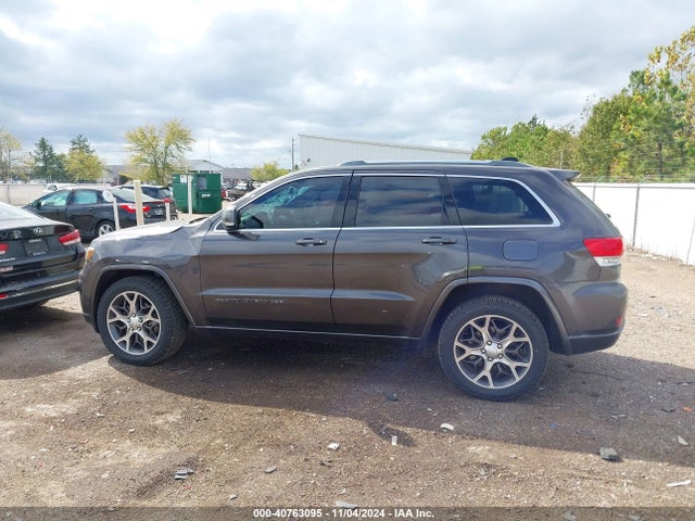 1C4RJFBT1JC256730 Jeep Grand Cherokee Sterling Edition 4x4