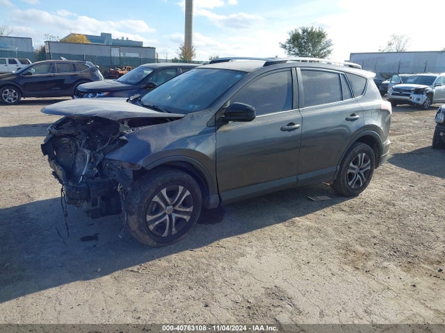 Toyota RAV4 LE 2017 JTMBFREV1HJ131850 Image 2