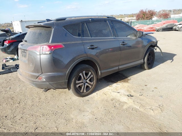Toyota RAV4 LE 2017 JTMBFREV1HJ131850 Image 4