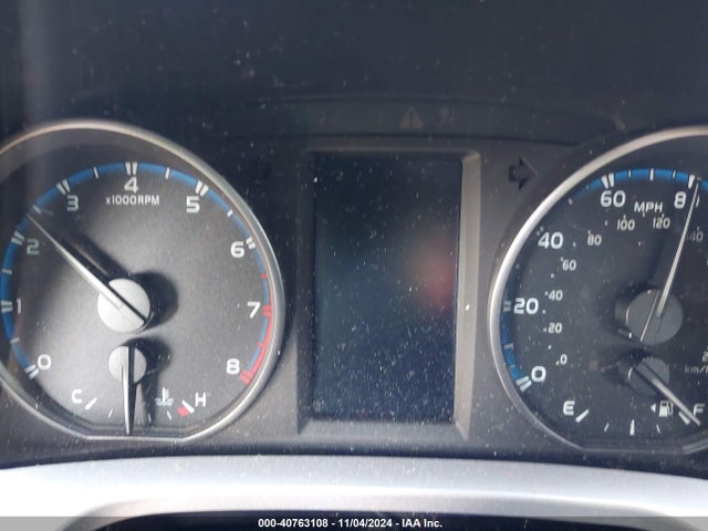 Toyota RAV4 LE 2017 JTMBFREV1HJ131850 Image 7