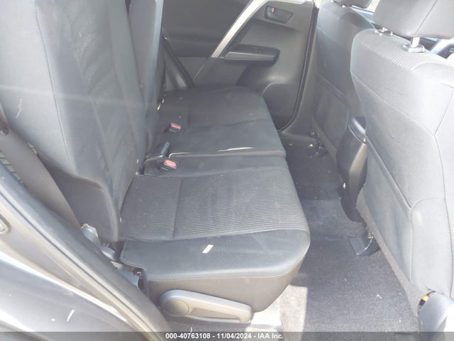 Toyota RAV4 LE 2017 JTMBFREV1HJ131850 Image 8