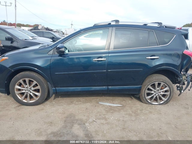 2T3DFREVXHW663558 Toyota Rav4 Platinum