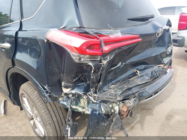 2T3DFREVXHW663558 Toyota Rav4 Platinum