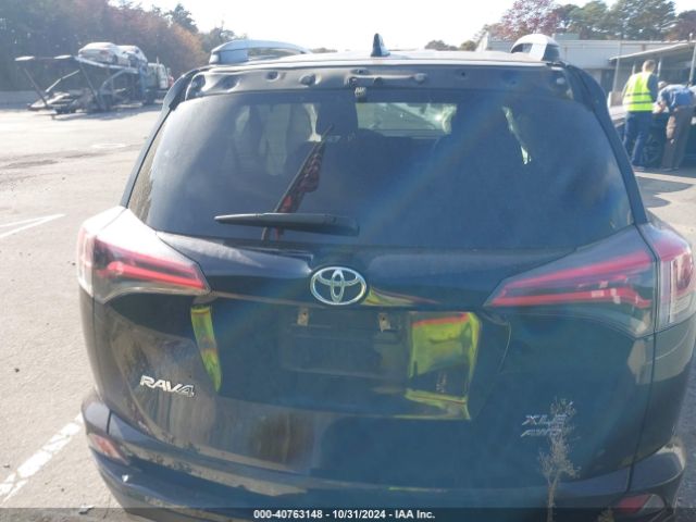 2T3RFREV3JW769443 Toyota Rav4 Adventure/xle