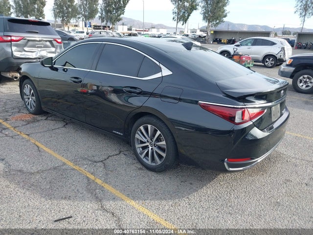 58ACA1C16MU009695 Lexus ES 300H