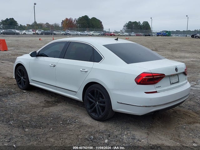 Volkswagen Passat 1.8t S 2017 1VWAT7A38HC012790 Image 3