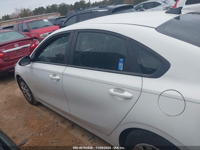3KPF24AD5NE432336 KIA FORTE FE