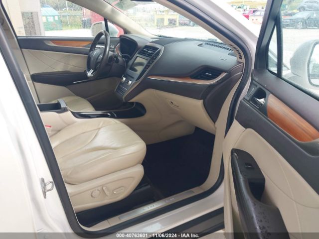 5LMCJ2C92JUL01470 Lincoln MKC SELECT