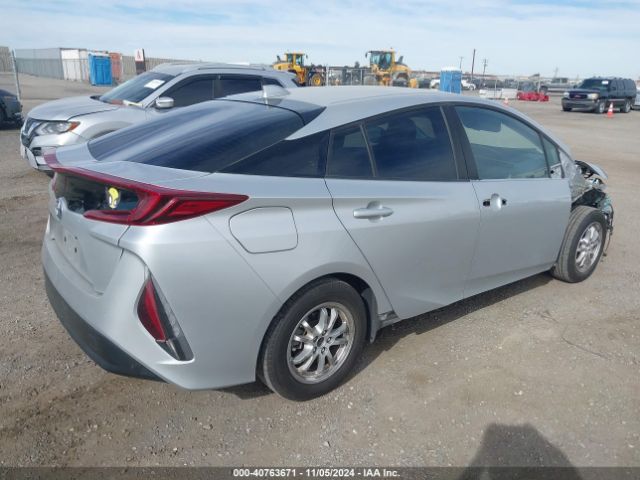 JTDKAMFP5M3171509 Toyota Prius Prime Le