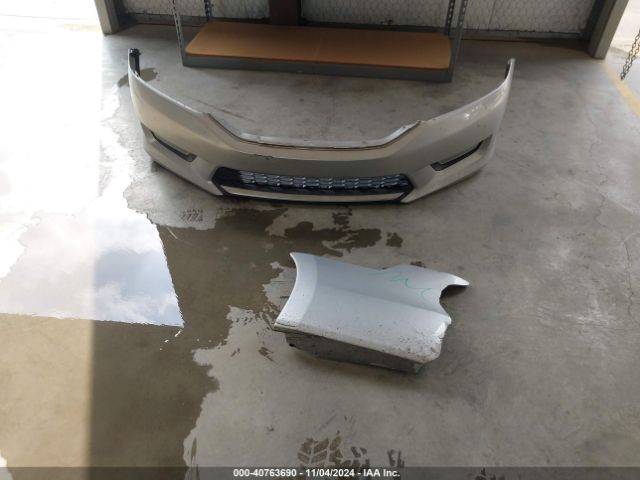 KMHRB8A33MU090957 Hyundai Venue Se