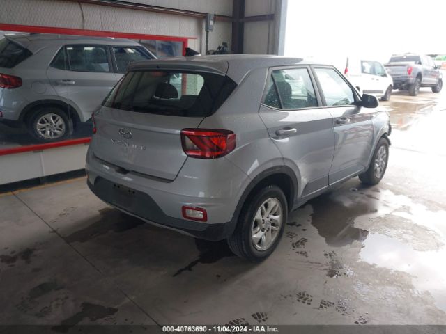 KMHRB8A33MU090957 Hyundai Venue Se