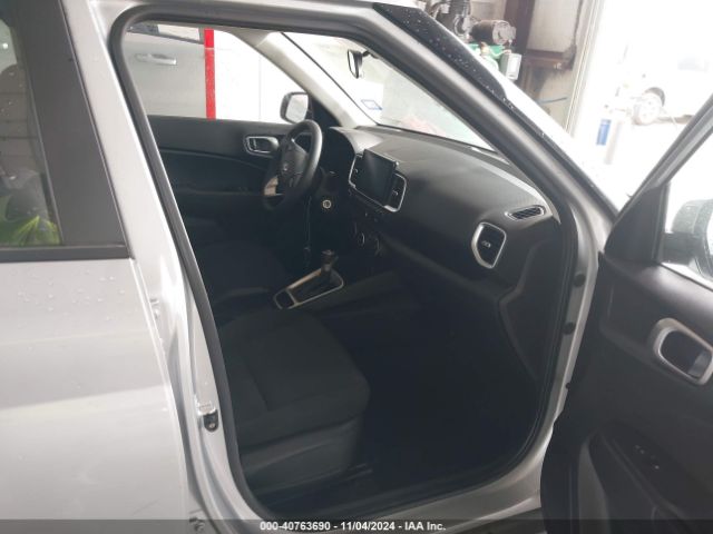 KMHRB8A33MU090957 Hyundai Venue Se