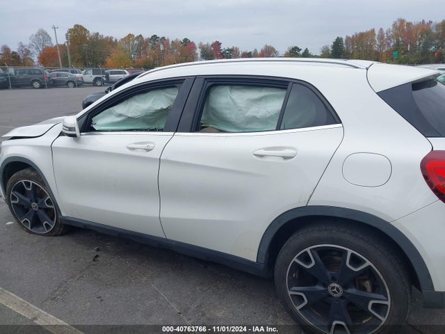 WDCTG4EB1KJ550485 Mercedes-Benz GLA 250