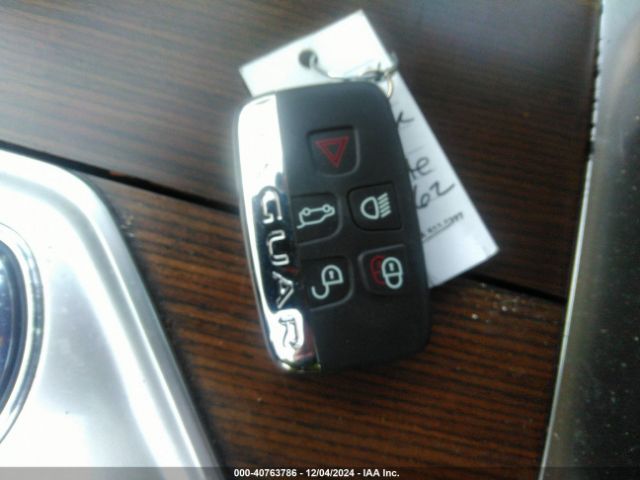 2013 JAGUAR XF SAJWA0ES3DPS75362 Photo 10