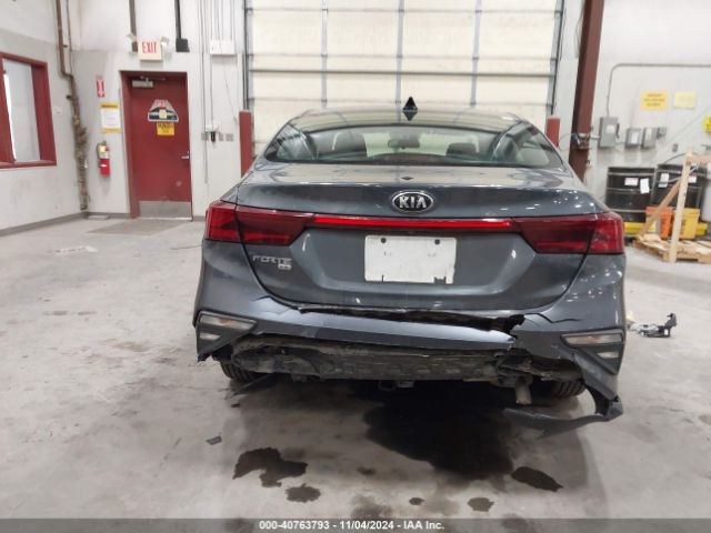 3KPF24AD9KE105501 KIA FORTE FE