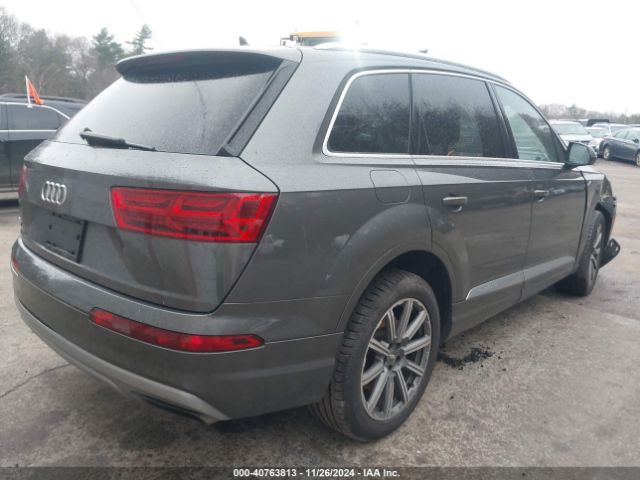 2019 AUDI Q7 WA1LAAF72KD020194 Photo 3