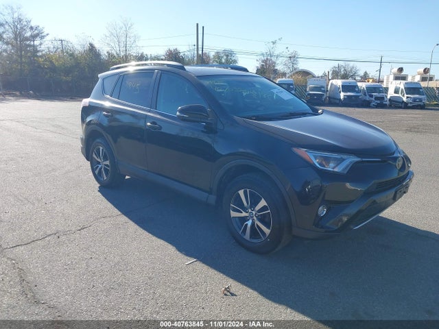 Toyota Rav4 Xle 2017 2T3RFREV0HW598869 Image 1