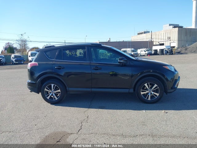 Toyota Rav4 Xle 2017 2T3RFREV0HW598869 Image 13