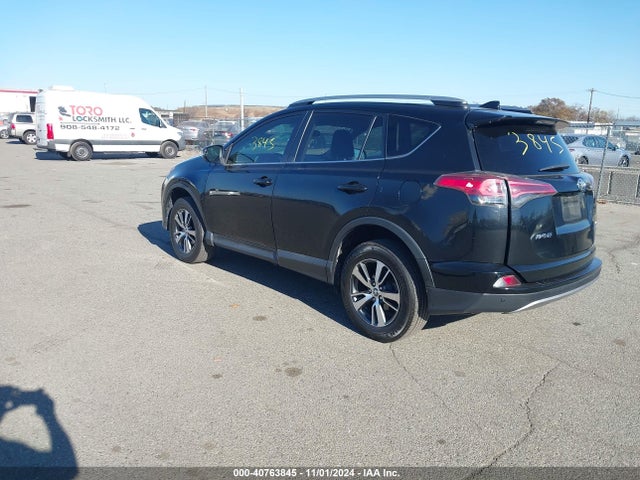 Toyota Rav4 Xle 2017 2T3RFREV0HW598869 Image 3