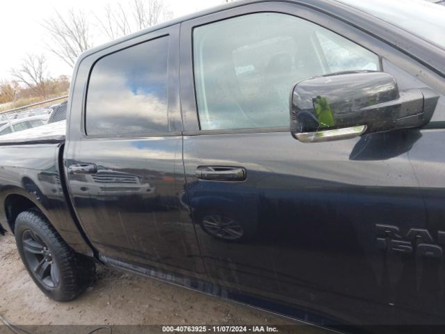 1C6RR7MT9GS225940 RAM 1500 Sport