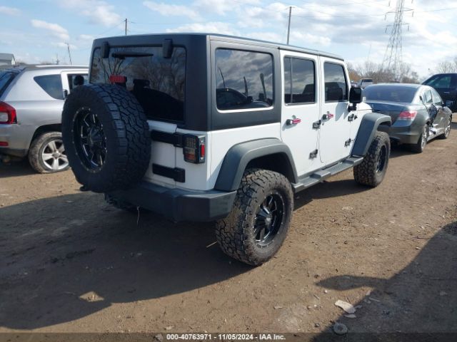 1C4BJWDG4HL561487 Jeep Wrangler Unlimited Sport 4x4