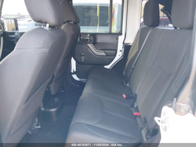 1C4BJWDG4HL561487 Jeep Wrangler Unlimited Sport 4x4