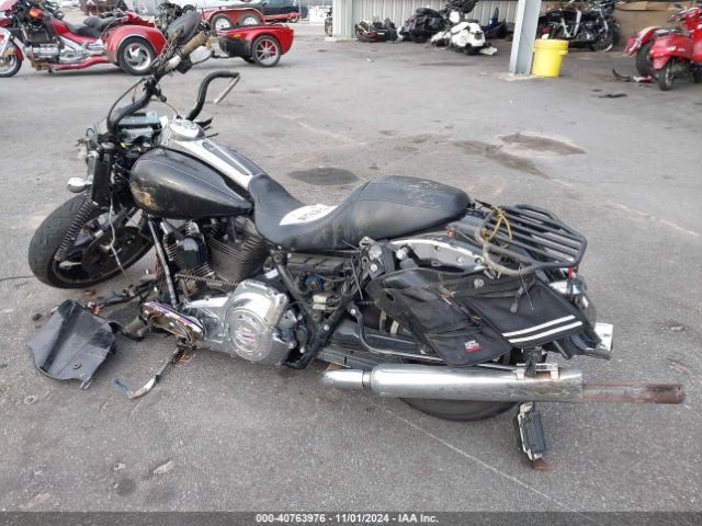 2015 HARLEY-DAVIDSON FLHXS 1HD1KRM1XFB637687 Photo 2