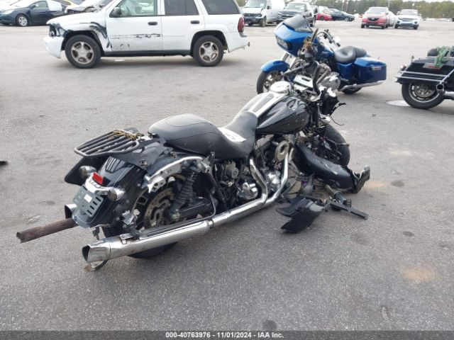2015 HARLEY-DAVIDSON FLHXS 1HD1KRM1XFB637687 Photo 3