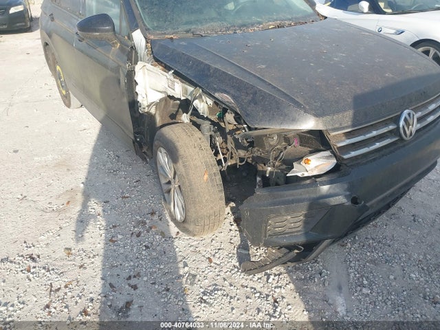 3VV1B7AX6JM151055 Volkswagen Tiguan 2.0t S