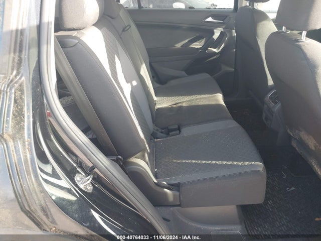 3VV1B7AX6JM151055 Volkswagen Tiguan 2.0t S