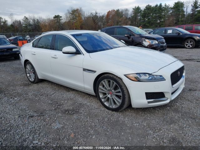 2018 JAGUAR XF SAJBK4FX2JCY64564 Photo 0