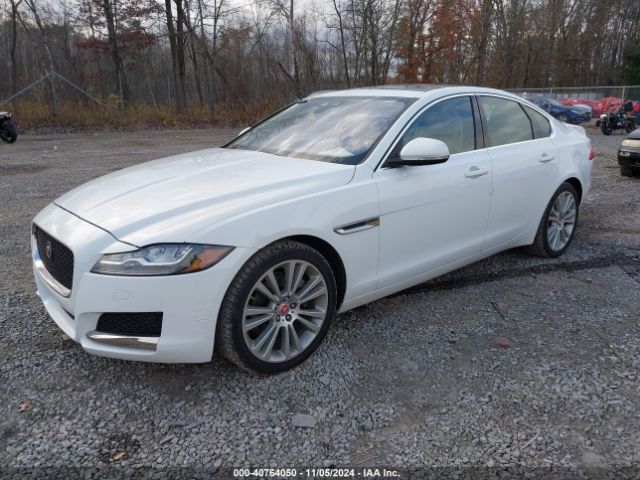 2018 JAGUAR XF SAJBK4FX2JCY64564 Photo 1