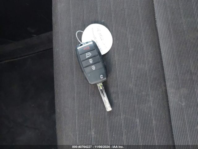 KNDPMCAC2J7301391 KIA Sportage Lx
