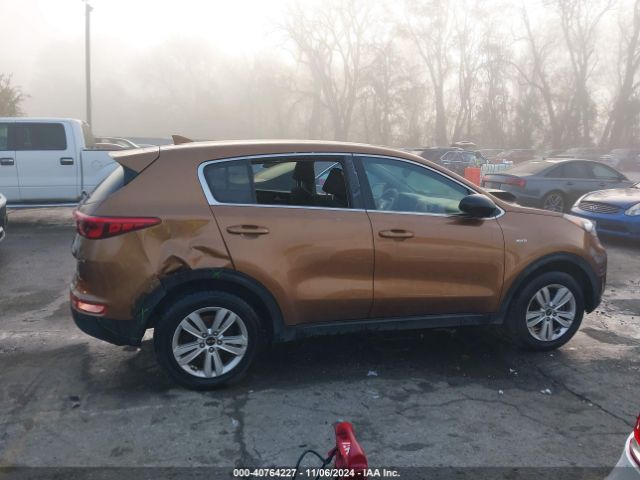 KNDPMCAC2J7301391 KIA Sportage Lx