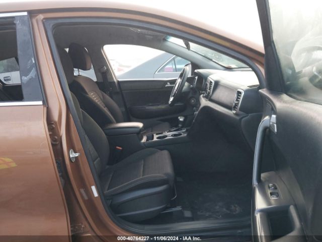 KNDPMCAC2J7301391 KIA Sportage Lx