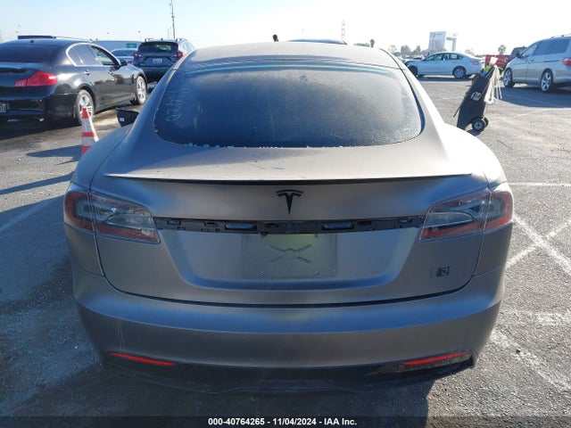 Tesla Model S Plaid Tri Motor All-wheel Drive 2021 5YJSA1E69MF432022 Image 16
