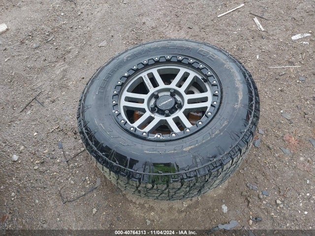 1C4HJXDG0JW297642 Jeep Wrangler Unlimited Sport S 4x4