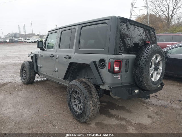 1C4HJXDG0JW297642 Jeep Wrangler Unlimited Sport S 4x4