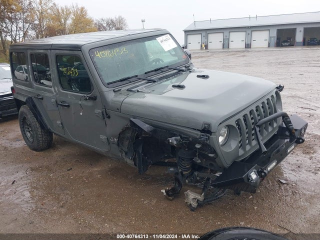 1C4HJXDG0JW297642 Jeep Wrangler Unlimited Sport S 4x4