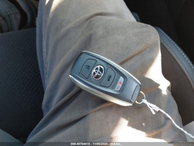 2024 TOYOTA GR86 JF1ZNBE10R8754624 Photo 10