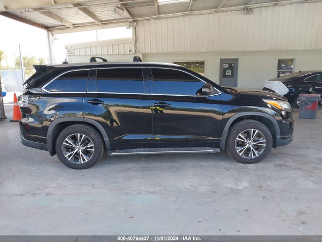 Toyota Highlander Xle V6 2016 5TDJKRFH5GS250468 Image 13