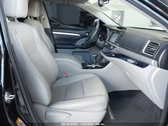 Toyota Highlander Xle V6 2016 5TDJKRFH5GS250468 Image 5