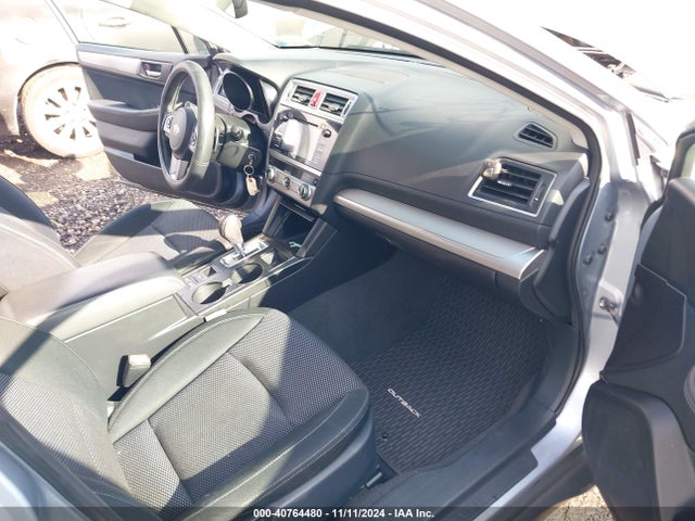 40764480 :رقم المزاد ، 4S4BSAHC3H3287069 vin ، 2017 Subaru Outback 2.5i Premium مزاد بيع