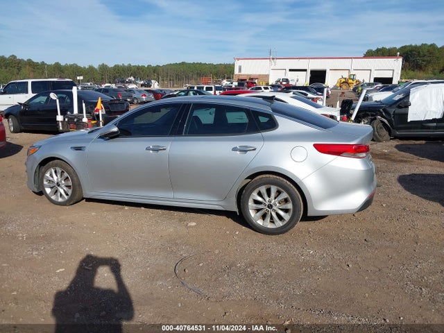 KIA OPTIMA EX 2018 5XXGU4L37JG238413 Image 14