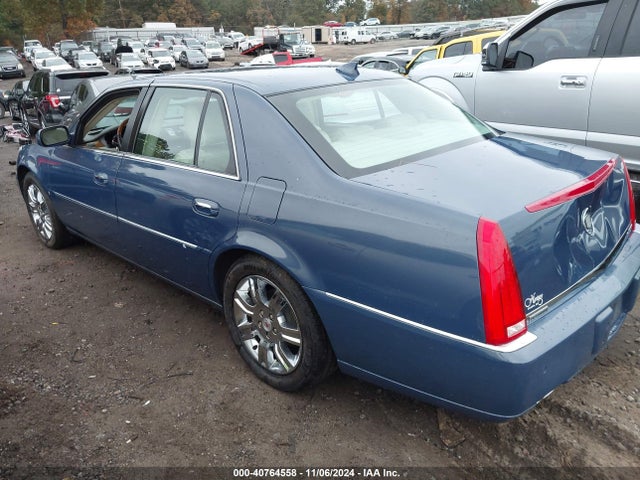 2009 CADILLAC DTS 1G6KD57959U114499 Photo 2