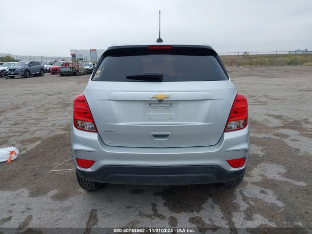 KL7CJKSB8JB708729 Chevrolet TRAX LS