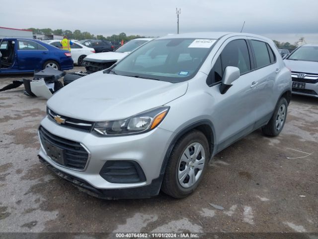 KL7CJKSB8JB708729 Chevrolet TRAX LS