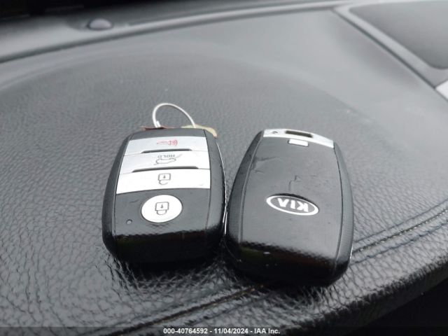 5XYKWDA79EG467851 KIA Sorento Limited V6