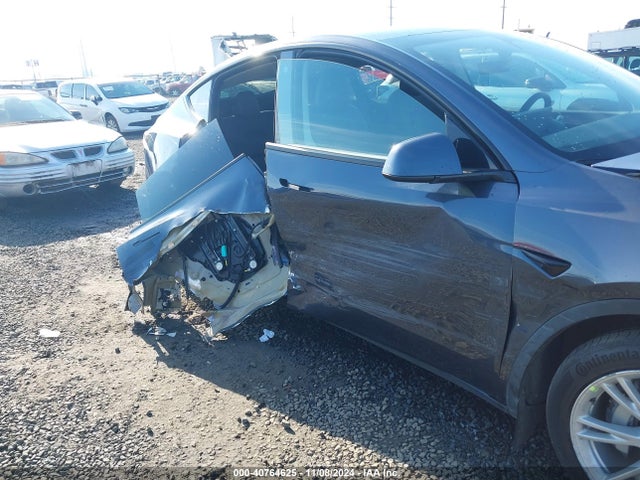2022 TESLA MODEL Y 7SAYGDEE1NF537577 Photo 5