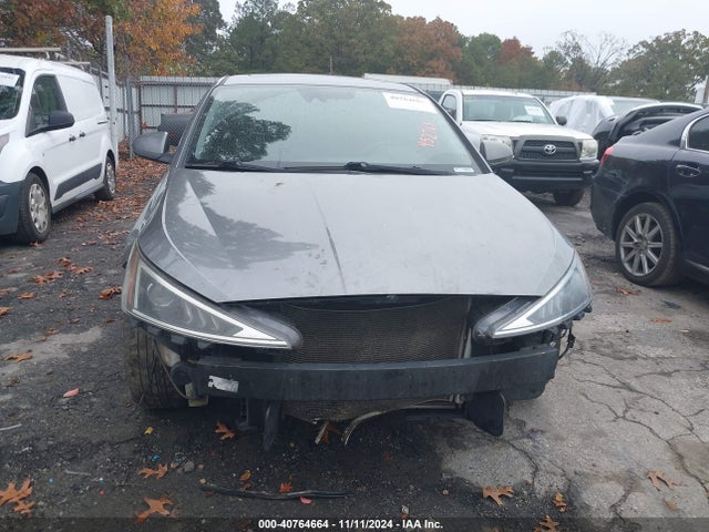 Hyundai Elantra Value Edition 2019 5NPD84LF9KH452763 Image 11